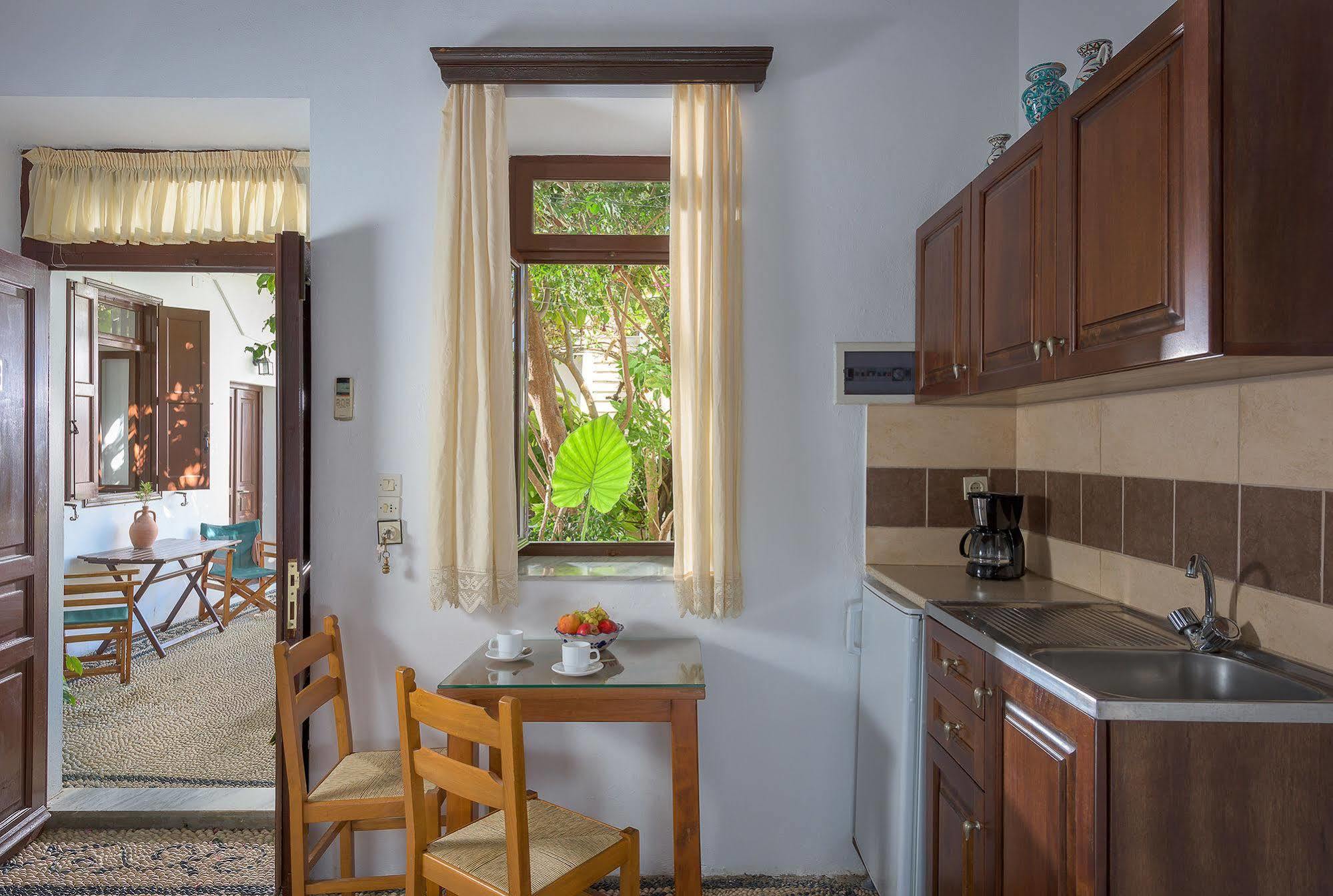 לינדוס Erato Apartments מראה חיצוני תמונה